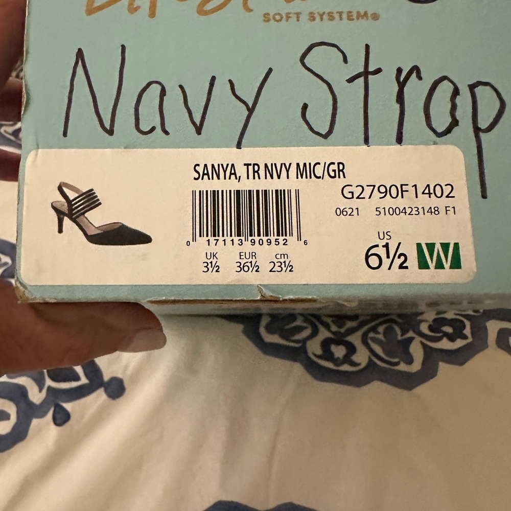 Life Stride size 6.5 dressy heels - Picture 3 of 4